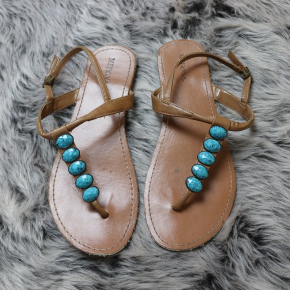 Merona Shoes - 🍀Merona Strappy Flat Sandals Size 8